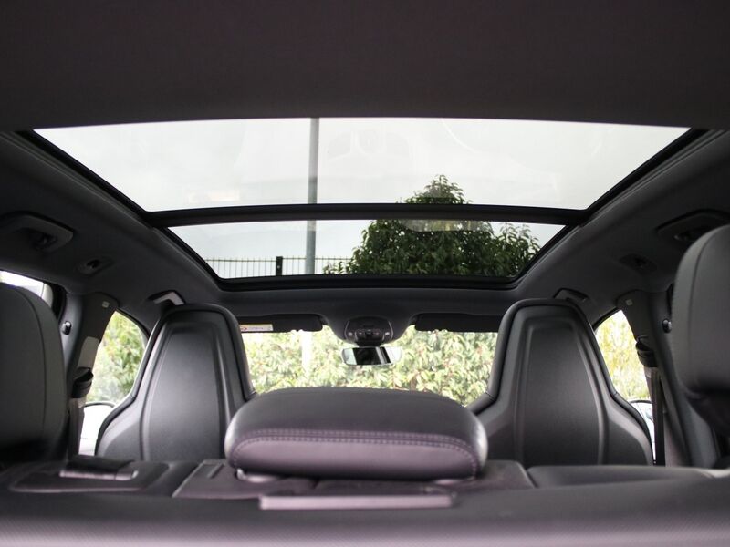 More views of Porsche Cayenne