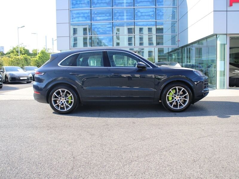 More views of Porsche Cayenne