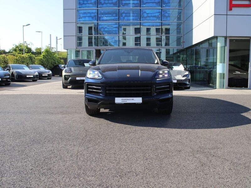 More views of Porsche Cayenne
