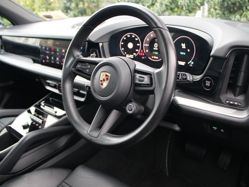 More views of Porsche Cayenne