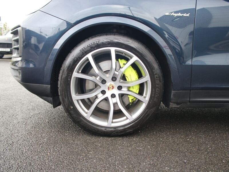 More views of Porsche Cayenne