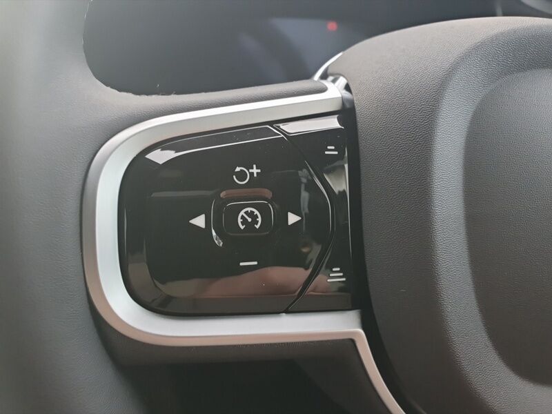 More views of Volvo XC90