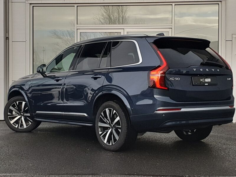 More views of Volvo XC90