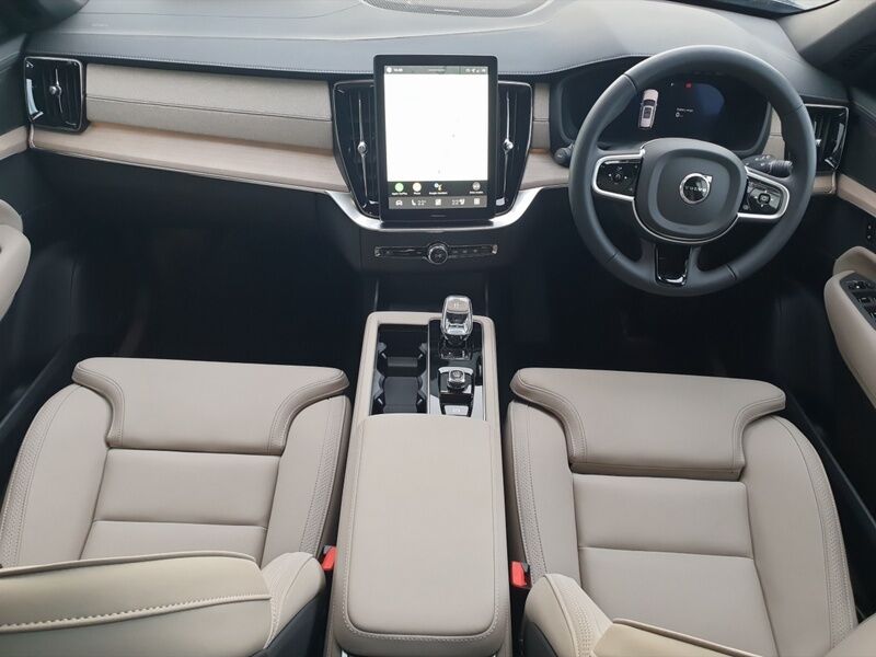 More views of Volvo XC90