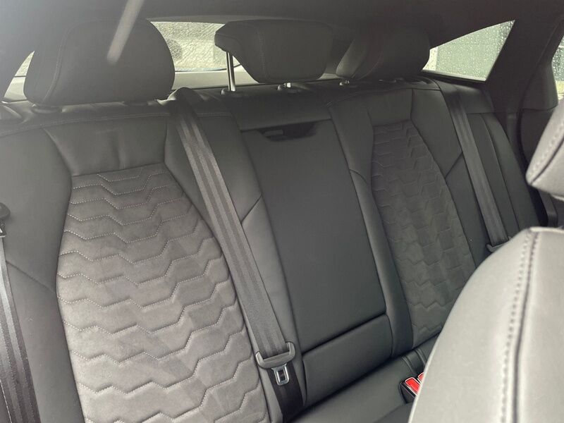 More views of Audi A6