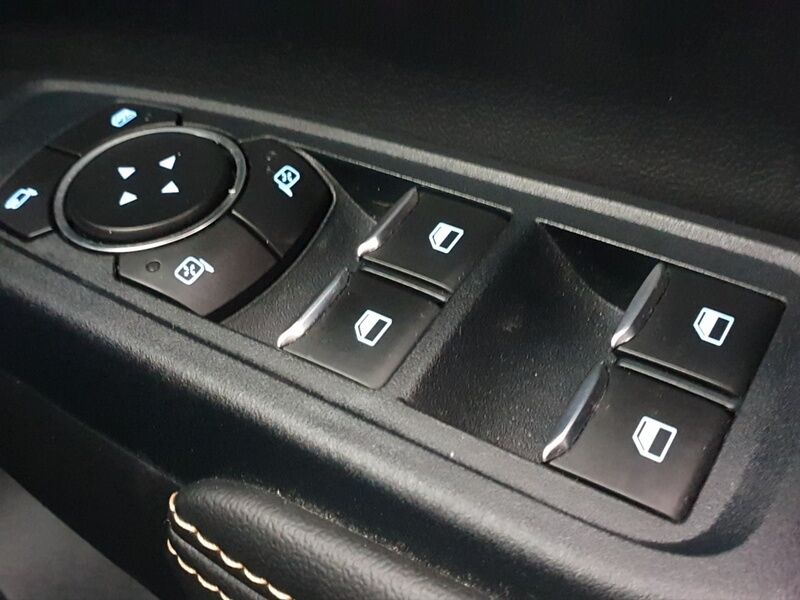 More views of Ford Ranger