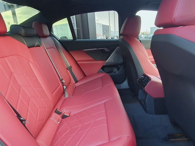 More views of BMW 5-Series