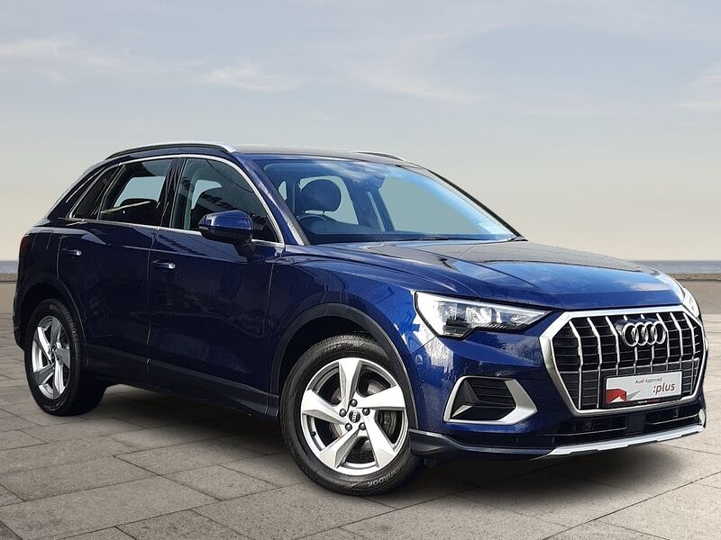 More views of Audi Q3