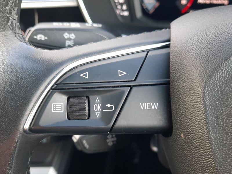 More views of Audi Q3