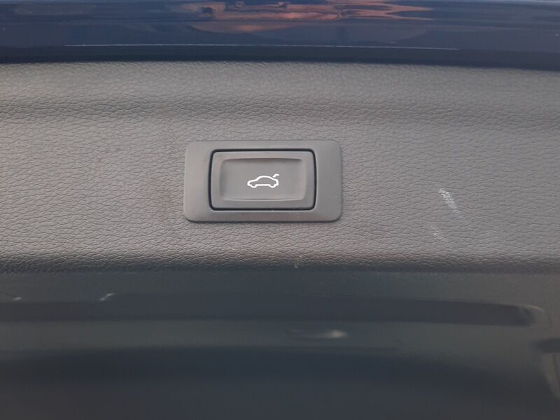 More views of Audi Q3