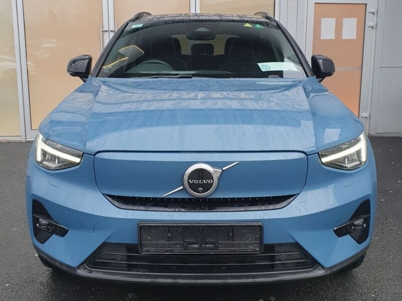 More views of Volvo XC40