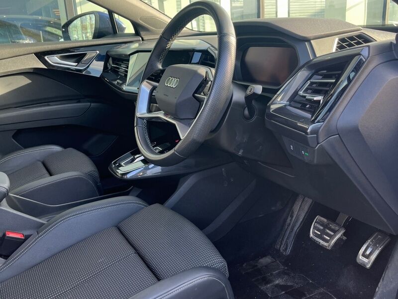 More views of Audi Q4 e-tron