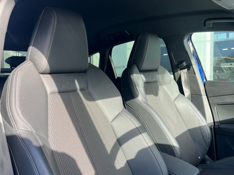 More views of Audi Q4 e-tron