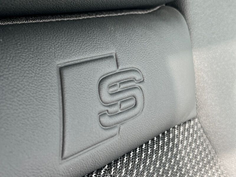 More views of Audi Q4 e-tron