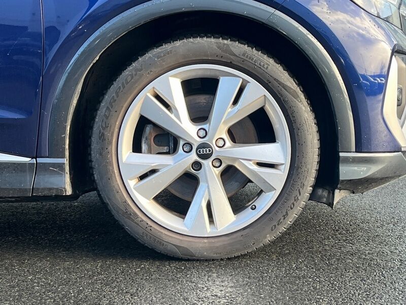 More views of Audi Q4 e-tron