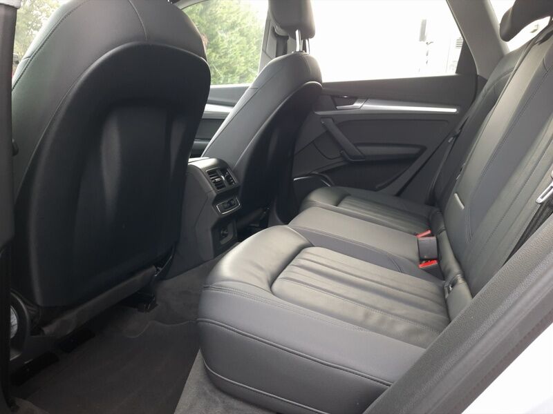 More views of Audi Q5