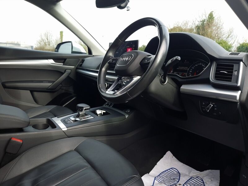 More views of Audi Q5