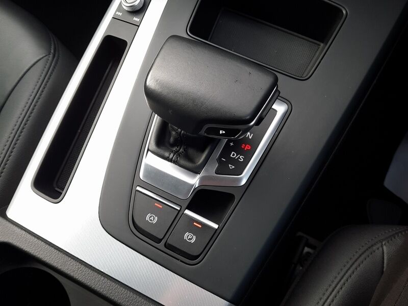 More views of Audi Q5