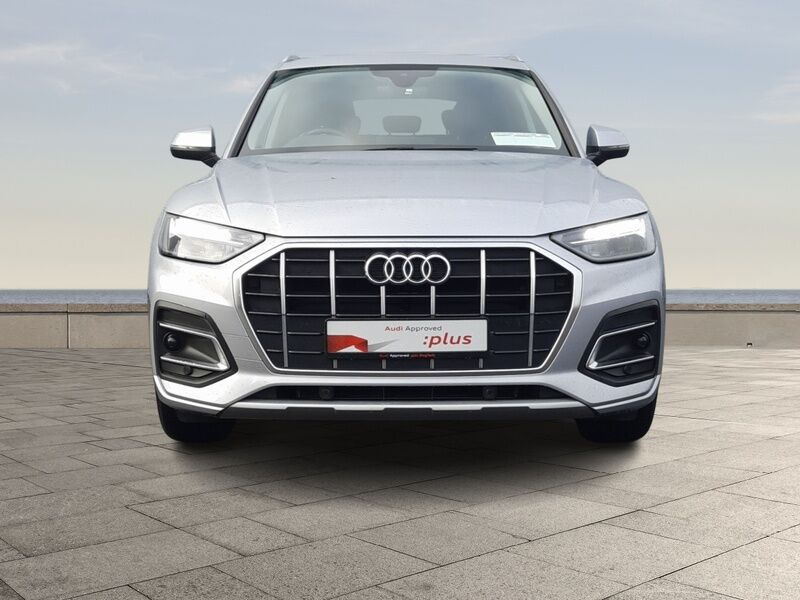 More views of Audi Q5