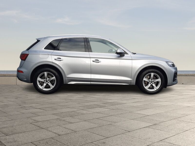 More views of Audi Q5
