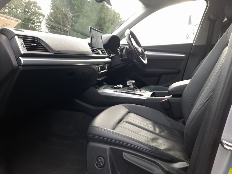 More views of Audi Q5