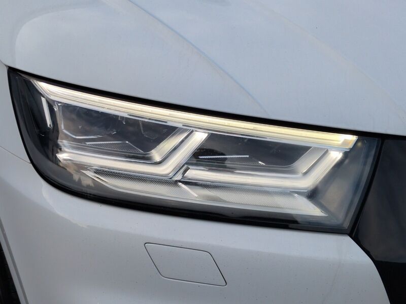 More views of Audi Q5