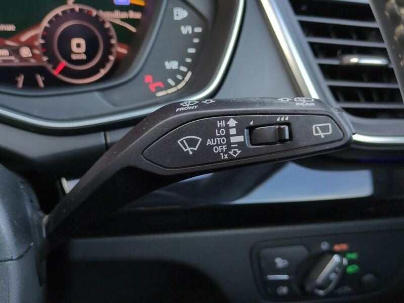 More views of Audi Q5