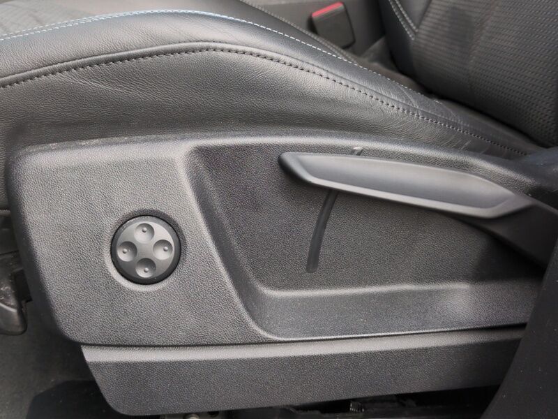 More views of Audi Q5