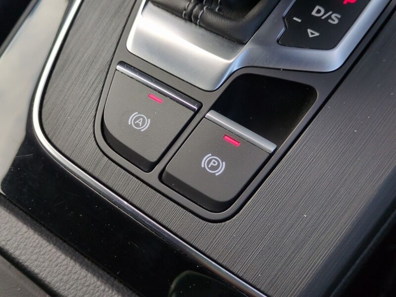 More views of Audi Q5