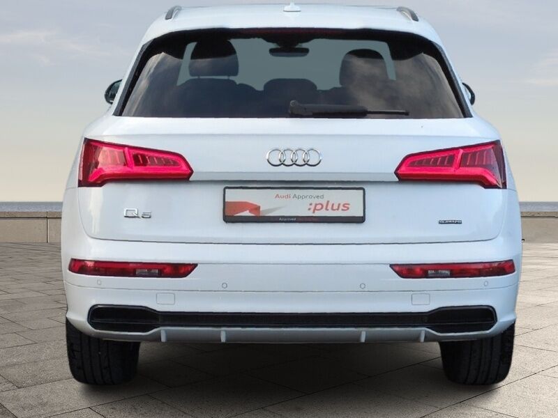 More views of Audi Q5