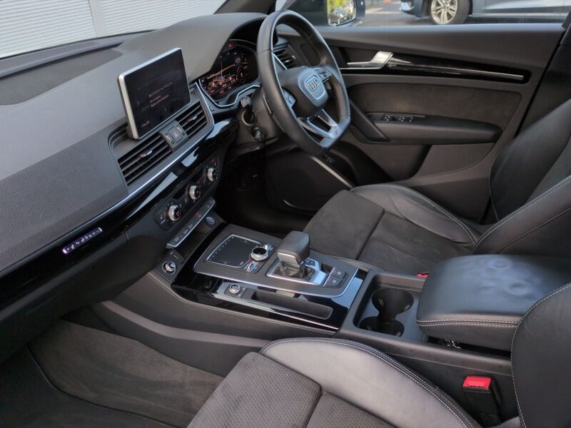 More views of Audi Q5