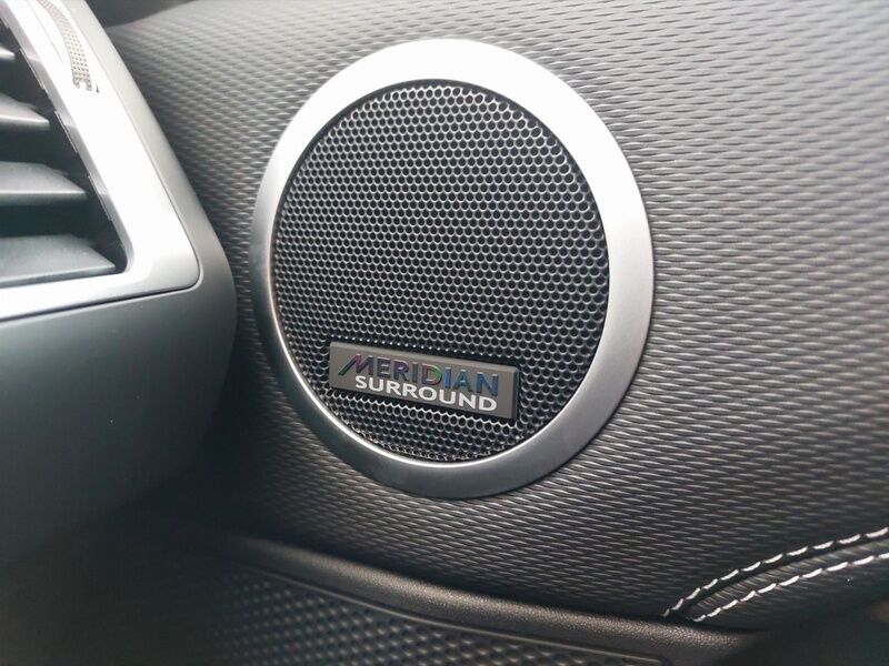 More views of Land Rover Discovery