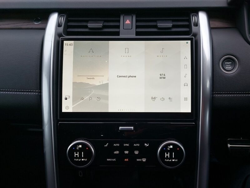 More views of Land Rover Discovery