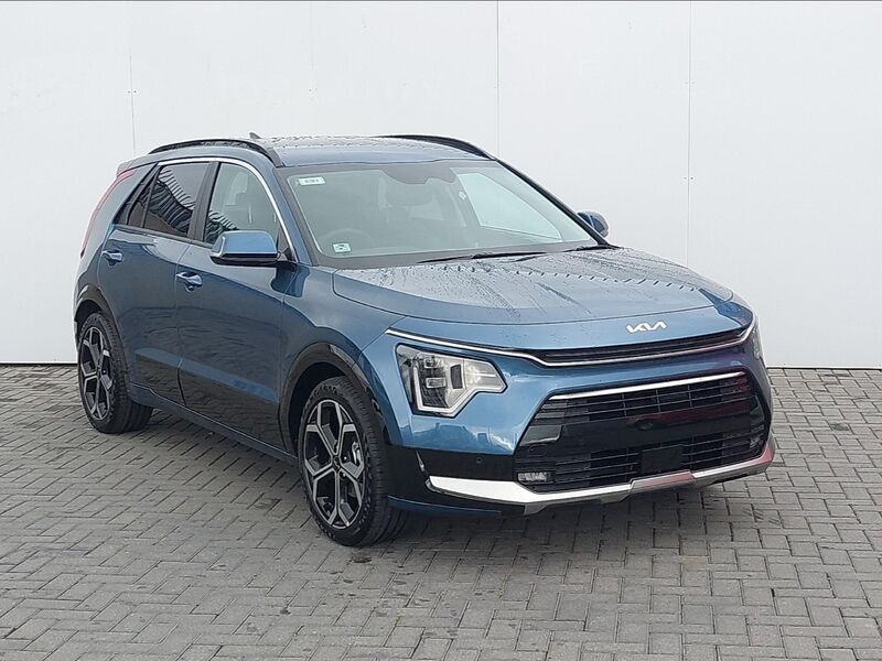 More views of Kia Niro