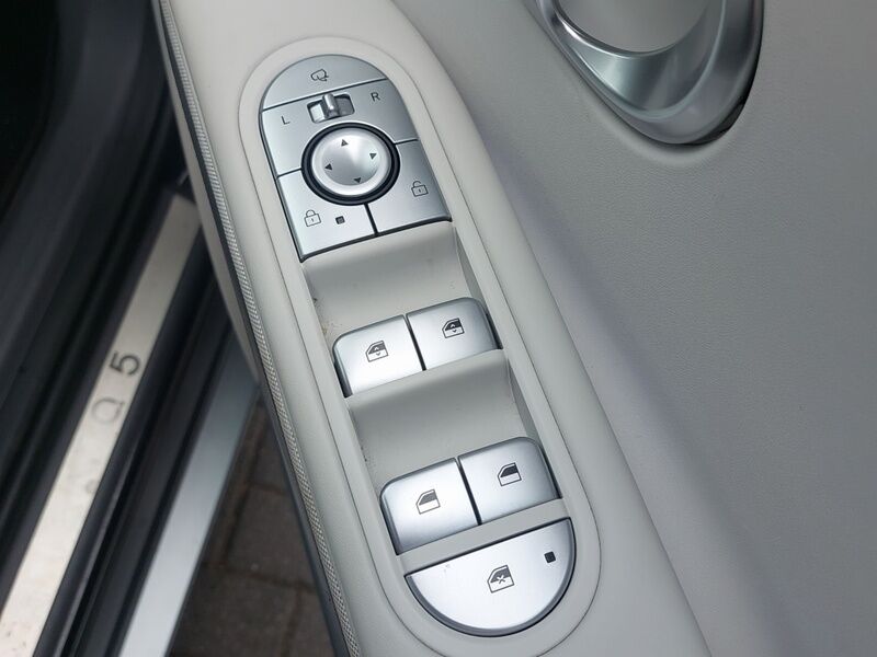 More views of Hyundai IONIQ 5