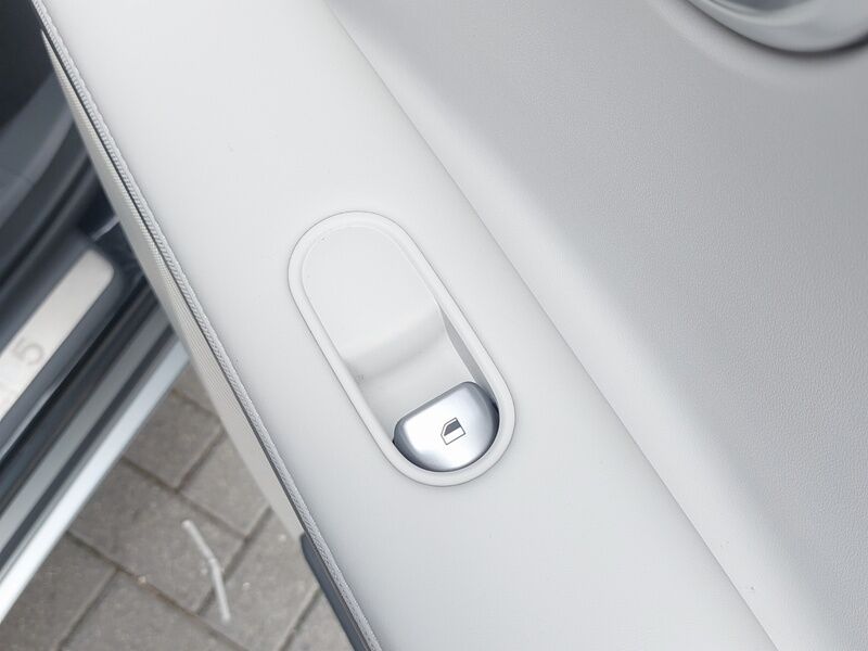 More views of Hyundai IONIQ 5