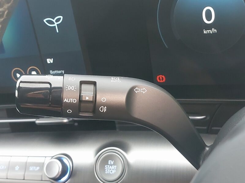 More views of Hyundai KONA