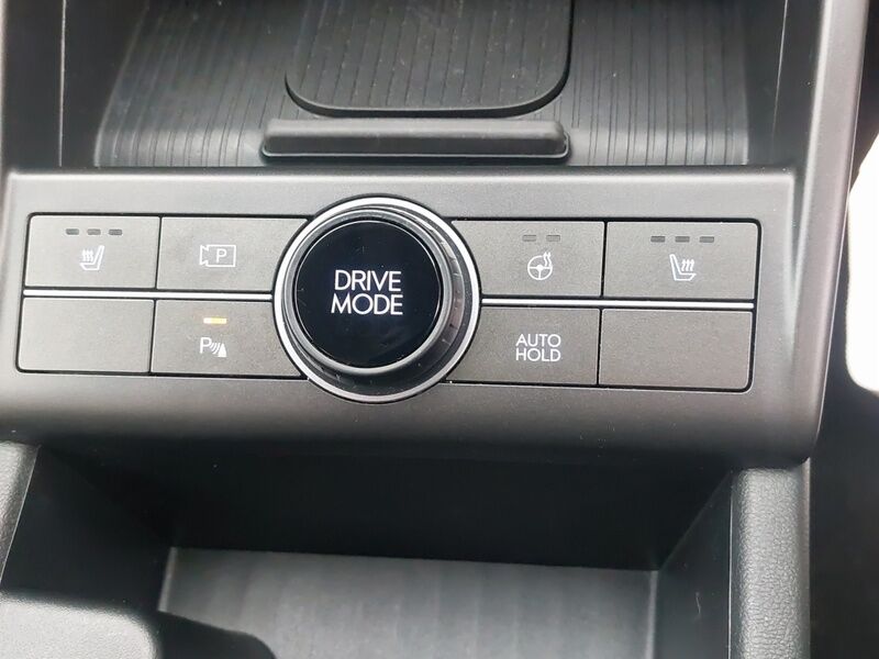 More views of Hyundai KONA