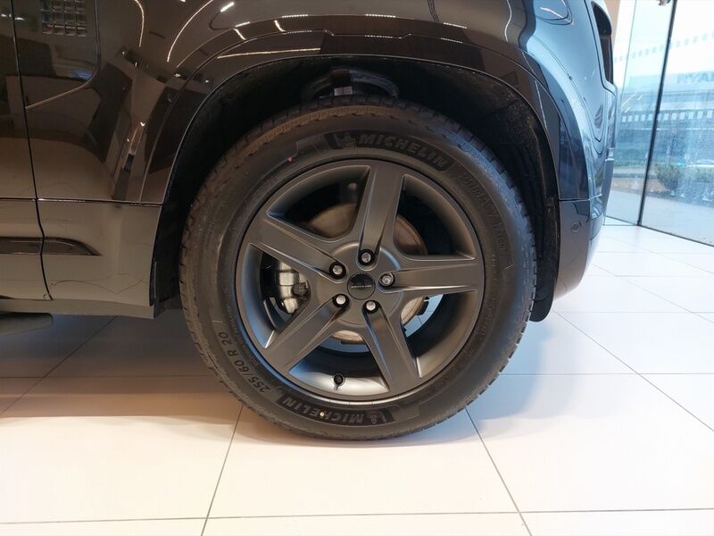 More views of Land Rover Defender