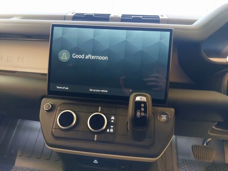 More views of Land Rover Defender