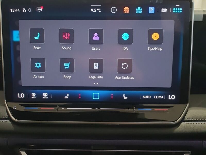 More views of Volkswagen Tiguan