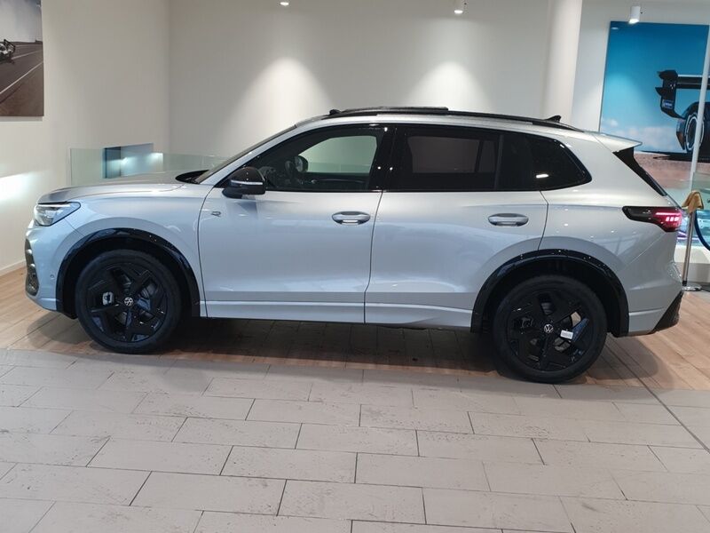 More views of Volkswagen Tiguan