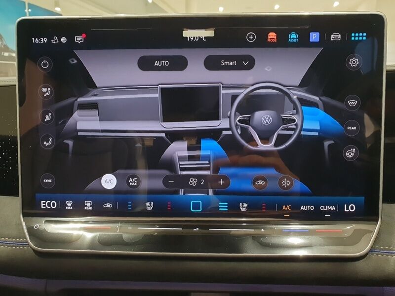 More views of Volkswagen Tiguan