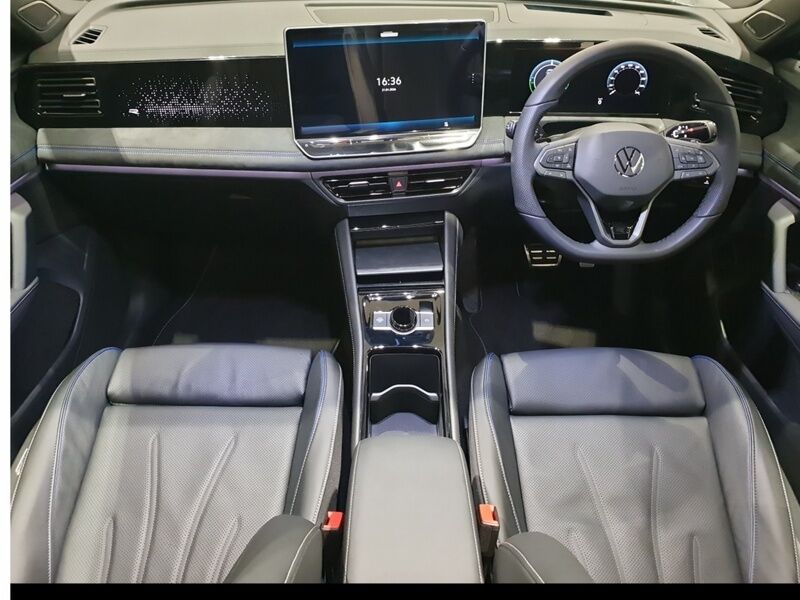 More views of Volkswagen Tiguan