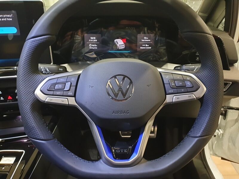 More views of Volkswagen Golf