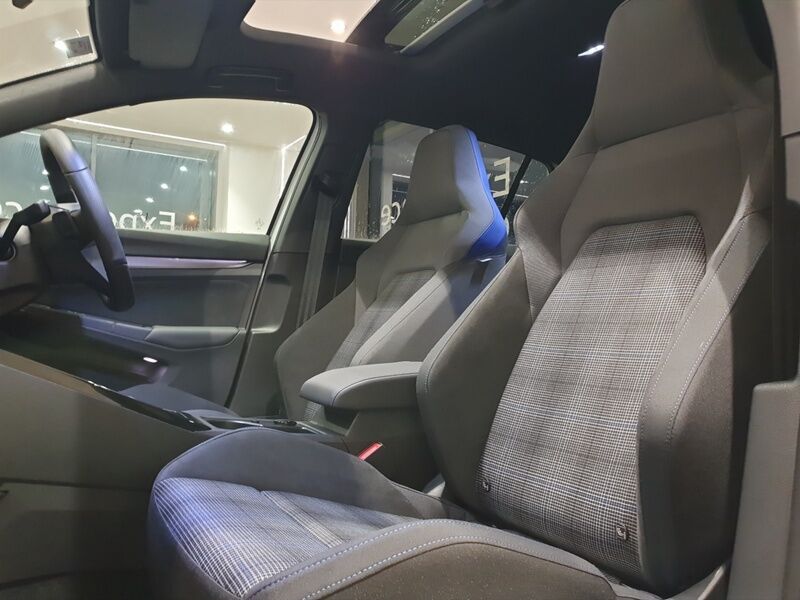 More views of Volkswagen Golf