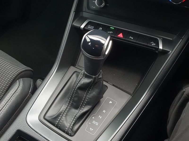 More views of Audi Q3