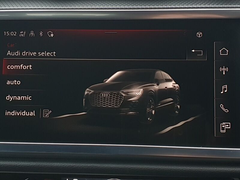 More views of Audi Q3