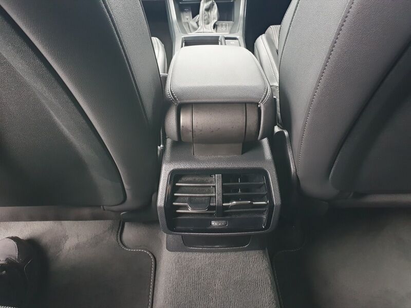 More views of Audi Q3