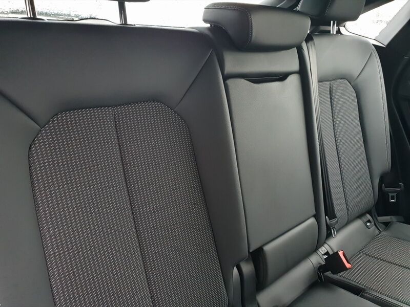 More views of Audi Q3